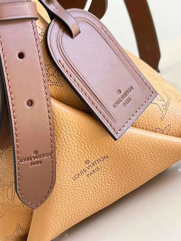 LOV2 Bags - Fashion Bags  749