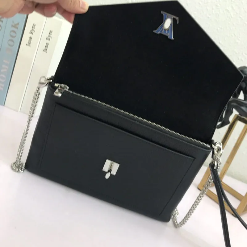 LOV2 Bags - Fashion Bags  939