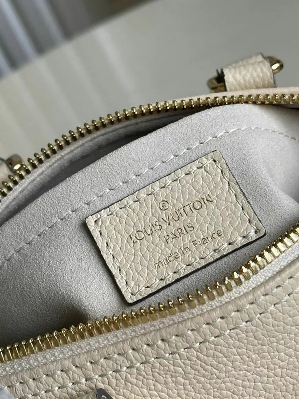 LOV2 Bags - Fashion Bags  950