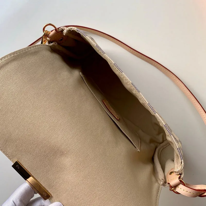 LOV2 Bags - Fashion Bags  980