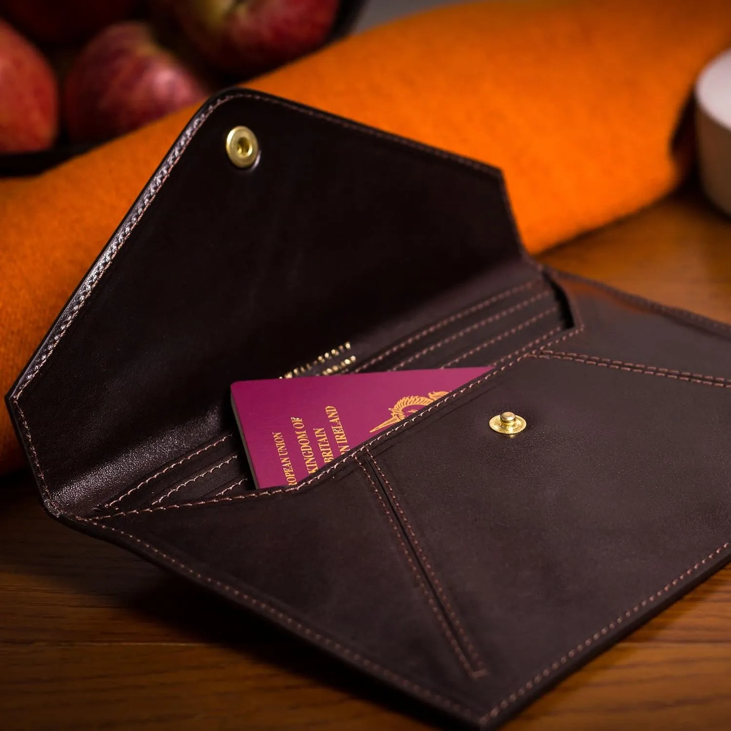 Maxwell Scott - Women's Luxury Leather Document Travel Clutch Wallet with Multiple Credit Card Slots - The Ortona Black