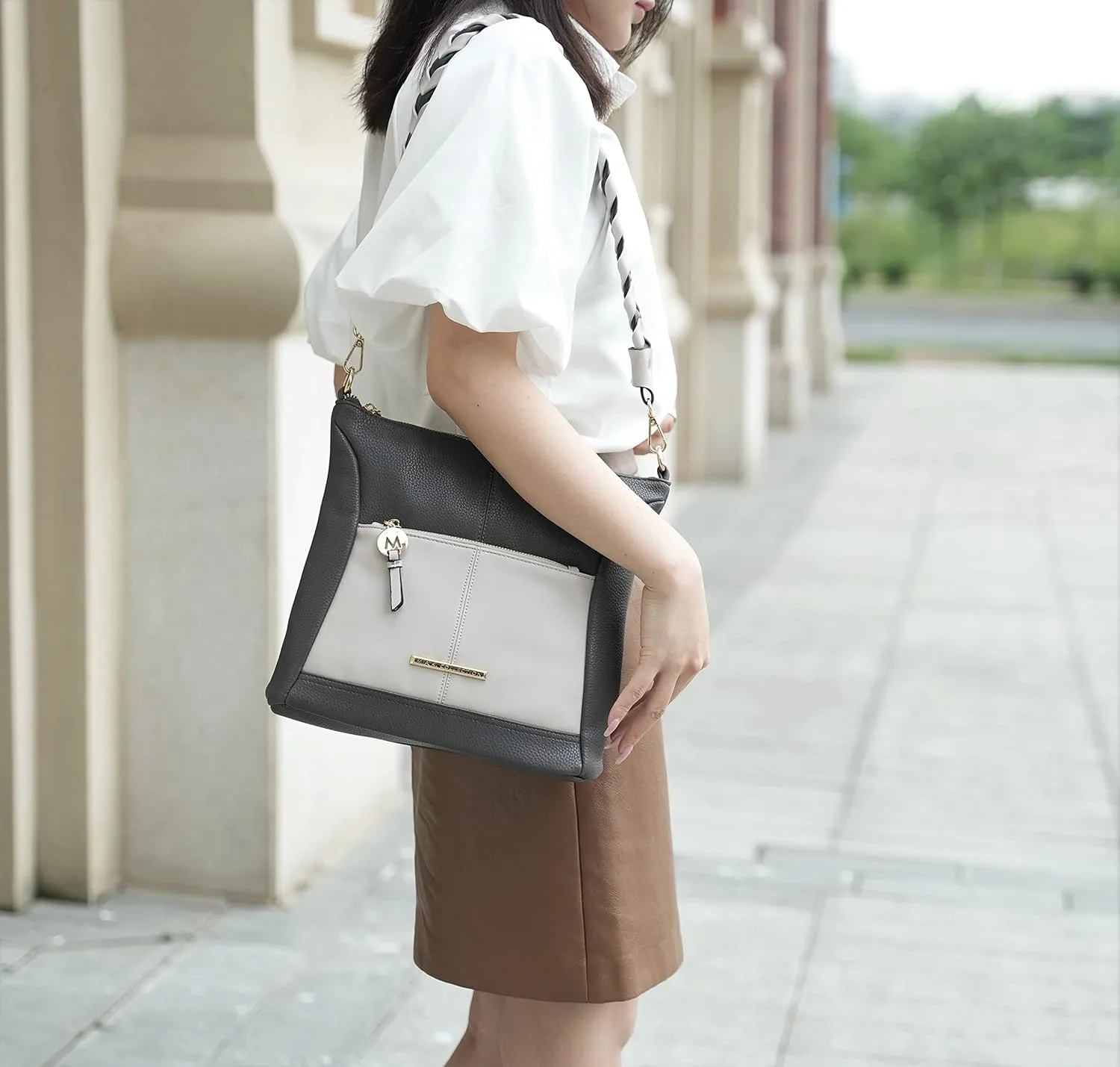 MKF Crossbody Bags for Women Purses and Handbags– PU Leather – Medium Over the Shoulder Side Messenger Bag