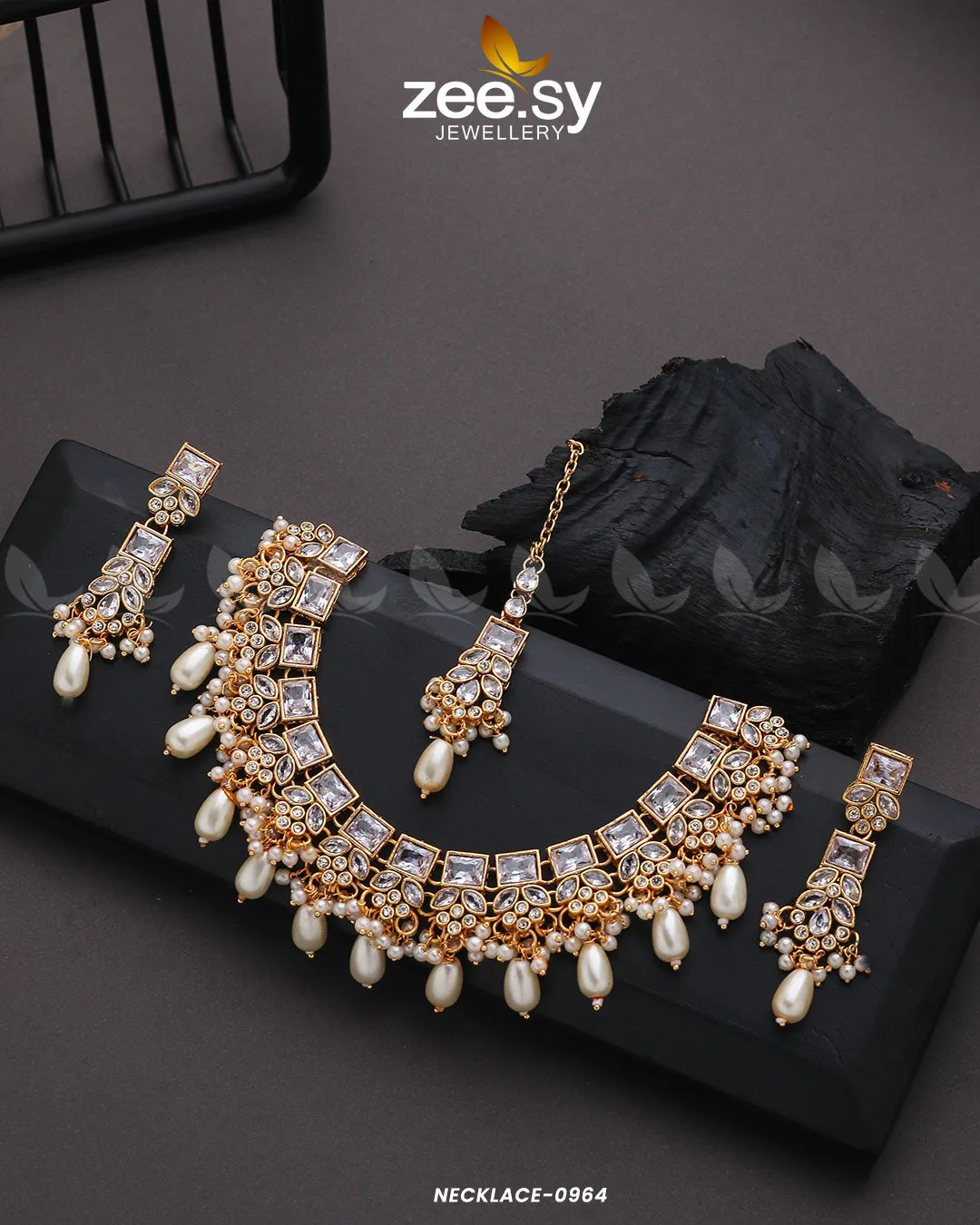 NECKLACE-0964
