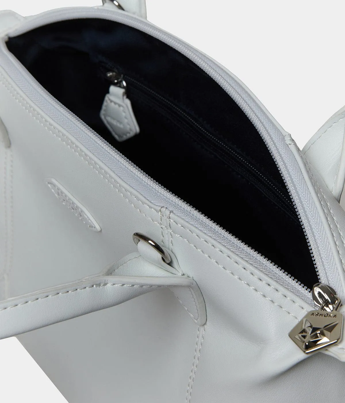 Pretty Apple Skin Vegan Leather Shoulder Bag | White