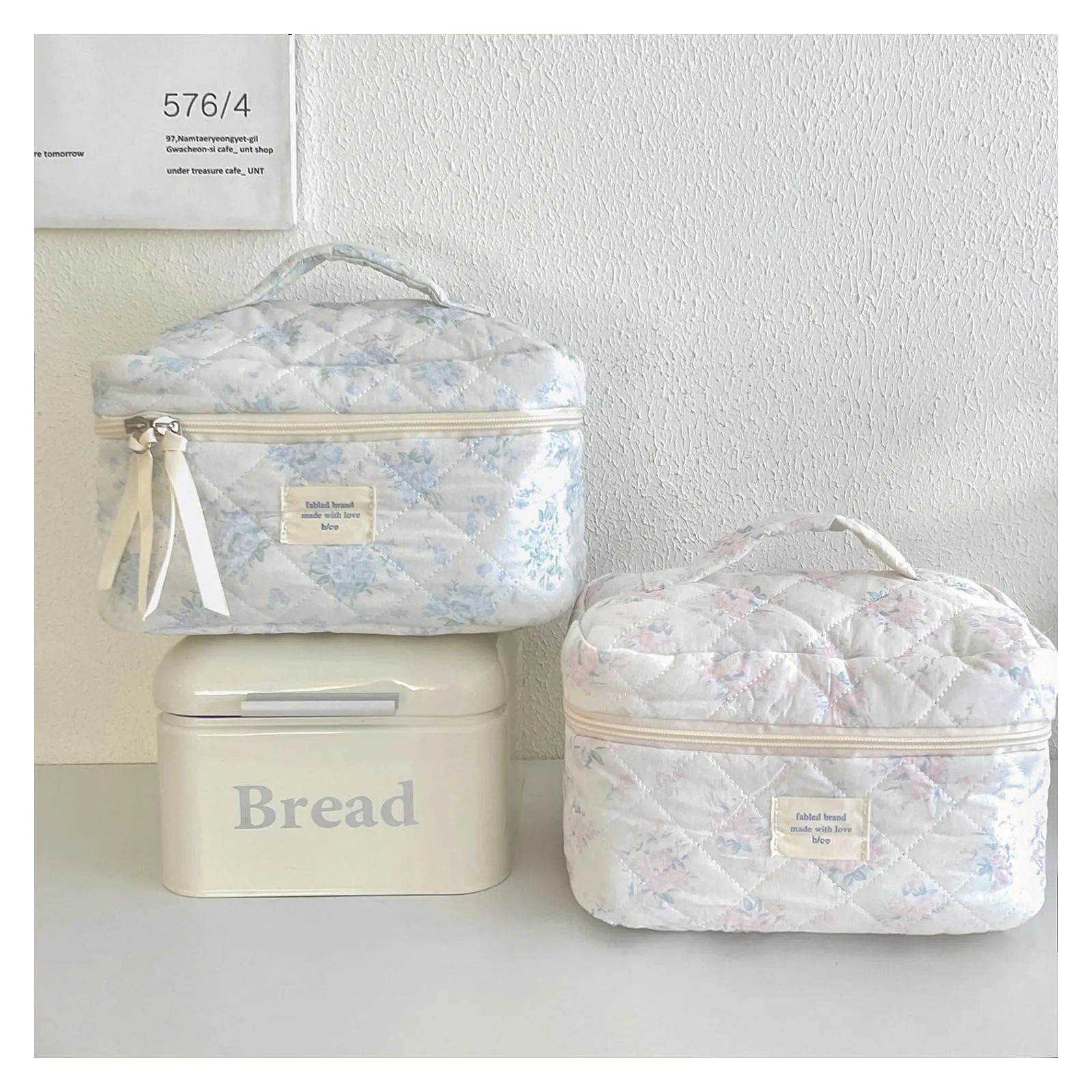 uekeboag Large Travel Quilted Makeup Bag for Women, Floral Cotton Cosmetic Bag, Coquette Aesthetic Floral Toiletry Organizer Bag (07PinkRose)