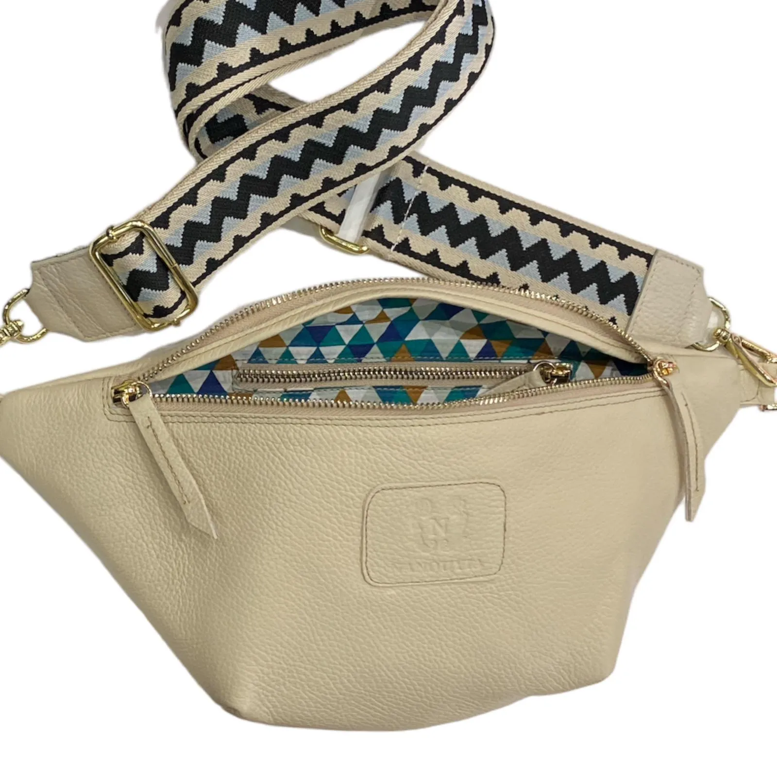 Vanilla leather belt bag with blue strap