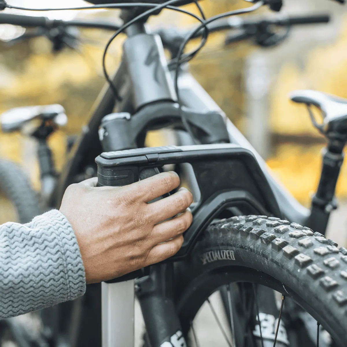 Verse 2-Bike Hitch Platform Bike Rack