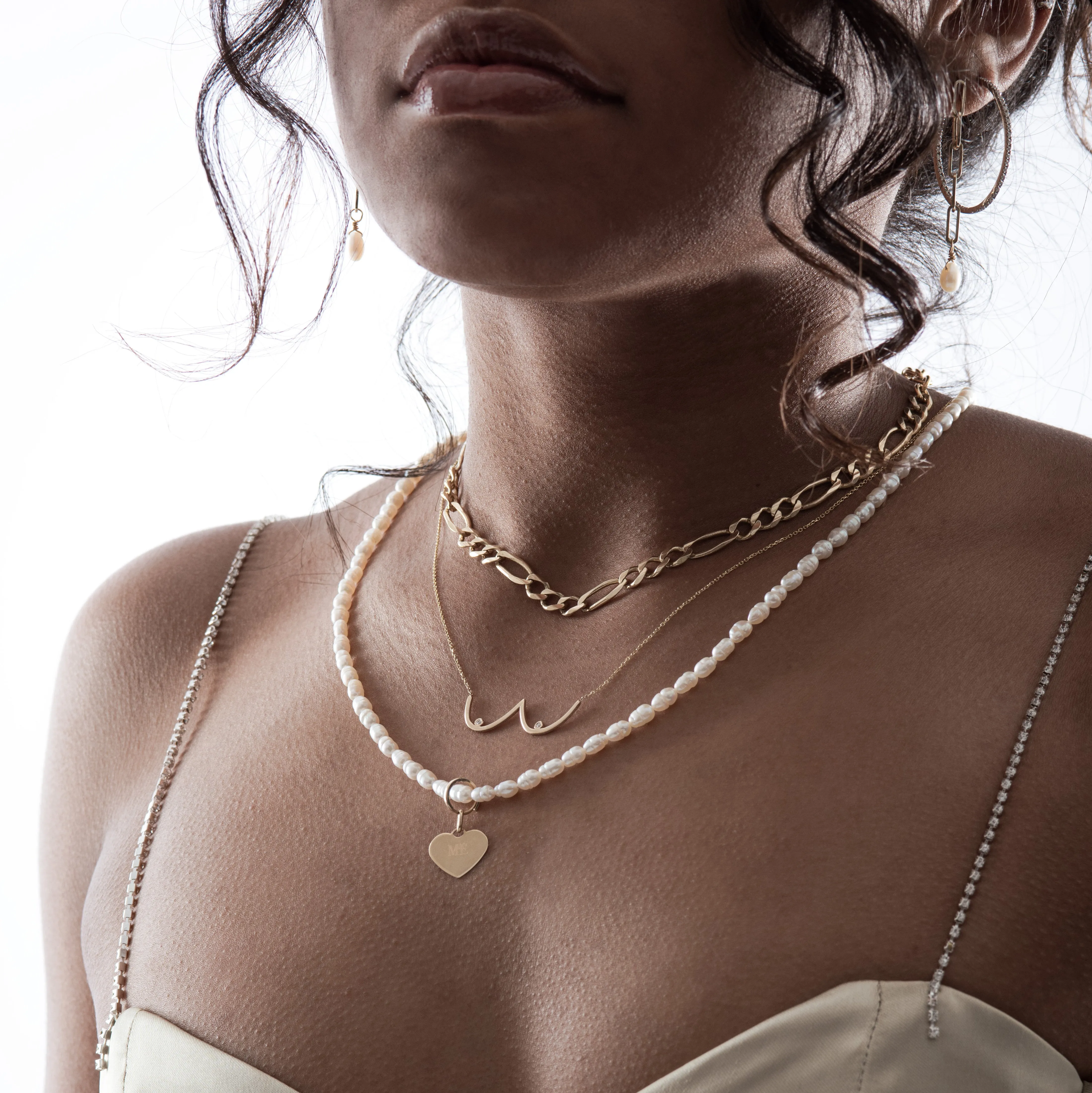 white baroque pearl necklace