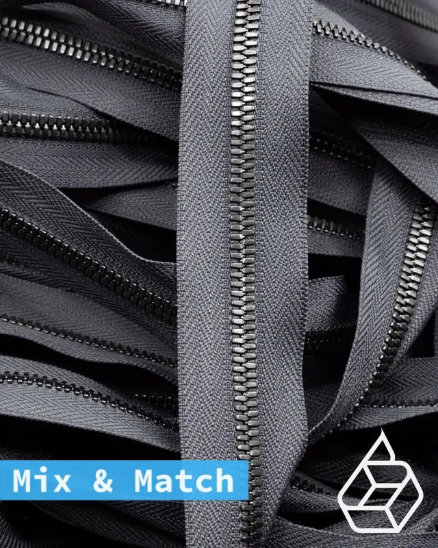 YKK Excella® | Custom made zipper | Gunmetal | Size 5