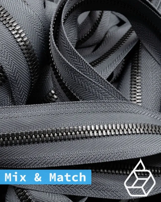 YKK Excella® | Custom made zipper | Gunmetal | Size 8