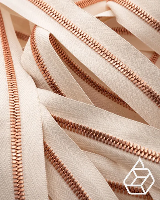YKK Excella® | Zipper on roll | Bright Copper | Size 5