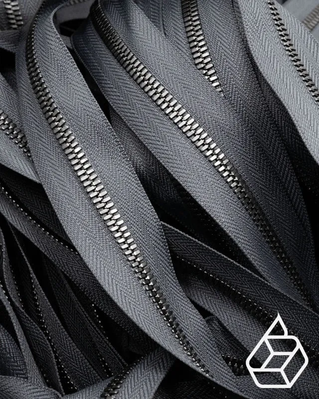 YKK Excella® | Zipper on roll | Gunmetal | Size 5