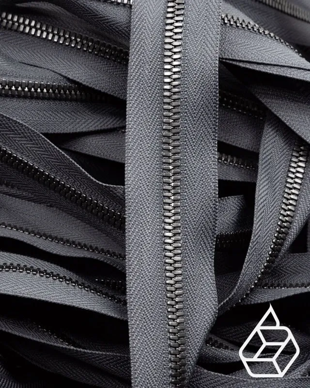 YKK Excella® | Zipper on roll | Gunmetal | Size 5