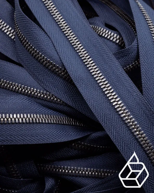 YKK Excella® | Zipper on roll | Gunmetal | Size 5