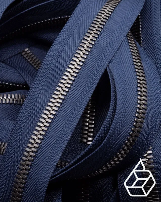 YKK Excella® | Zipper on roll | Gunmetal | Size 8