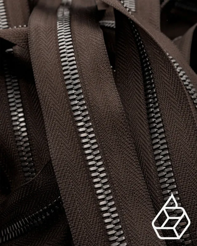 YKK Excella® | Zipper on roll | Gunmetal | Size 8